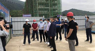 湖北恩施州州委副书记、州长刘芳震莅临四川mg冰球突破建设巴...
